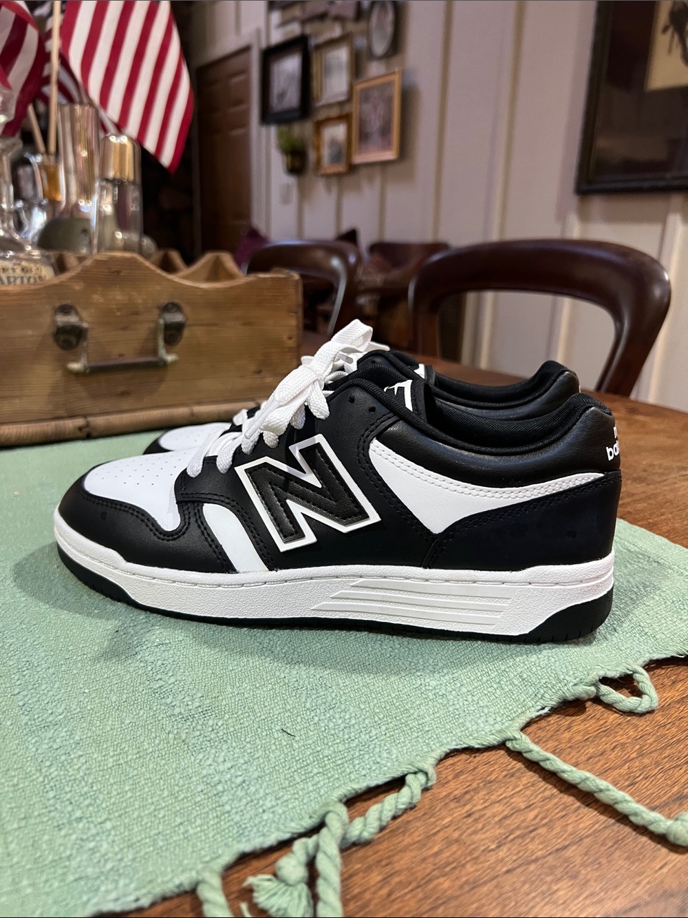 New Balance 480 Low-Top Sneakers